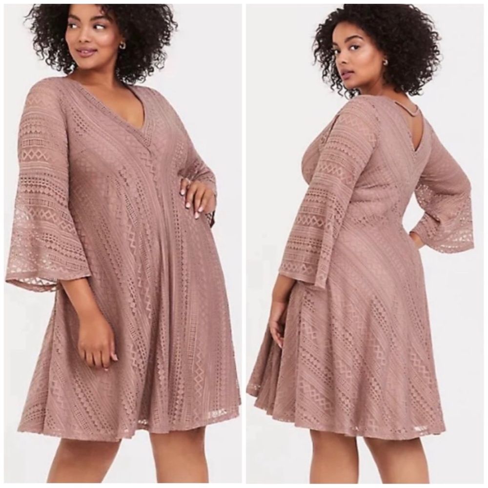 Torrid Taupe Lace Bell Sleeve Trapeze Dress Womens size 3x